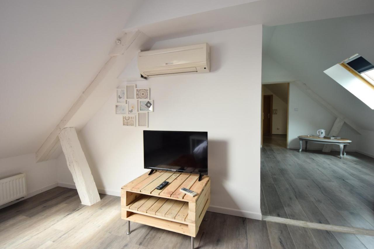 Chambres D'Hotes Lorengrain Bruyères-et-Montbérault Exteriör bild